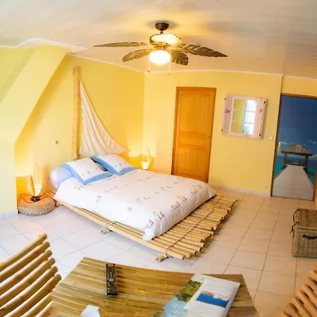 Domaine Bacchus Bed & Breakfast *