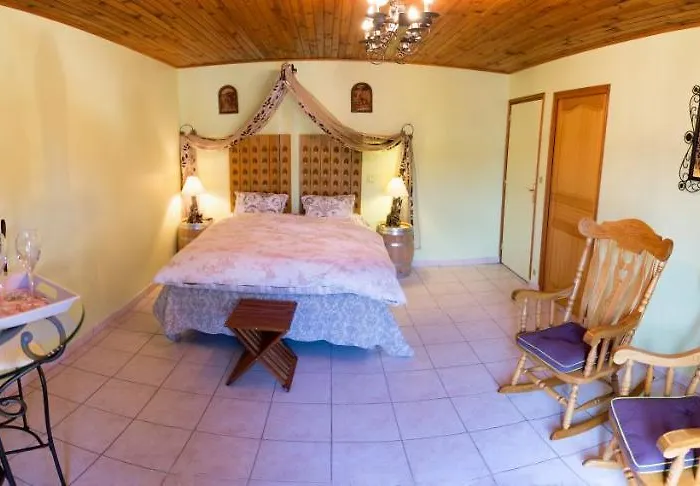 Domaine Bacchus Couette-café